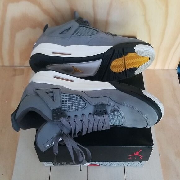 Air Jordan 4 Retro "COOL GREY" 2019 - Mens size 9, Wmn's 10 1/2 With Box - Picture 6 of 11